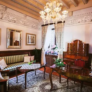 Hotel Heritage Cardo